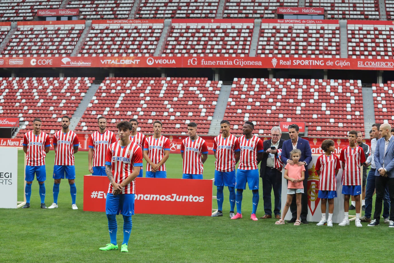 Fotos: Búscate en la presentación de los últimos fichajes del Sporting