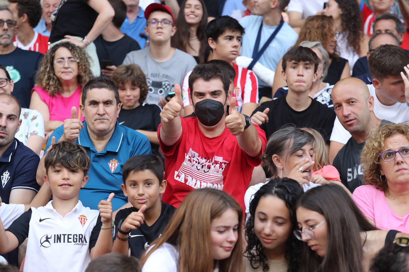 Fotos: Búscate en la presentación de los últimos fichajes del Sporting