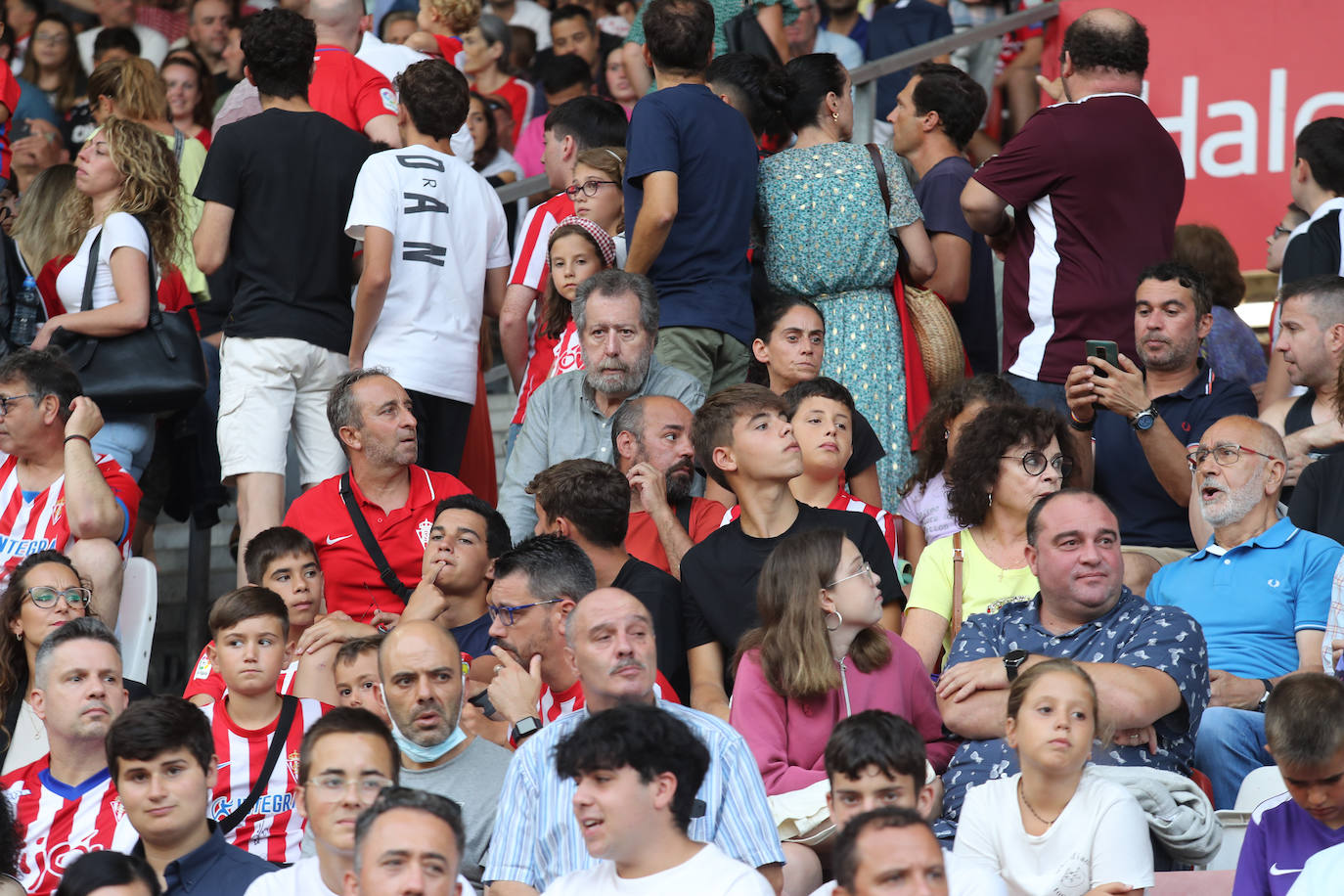 Fotos: Búscate en la presentación de los últimos fichajes del Sporting