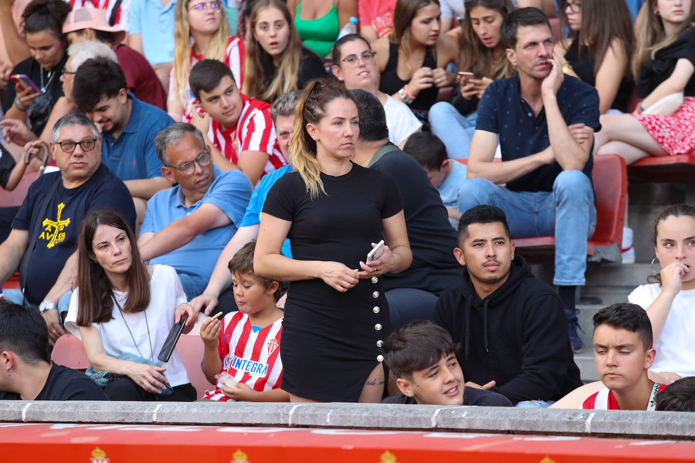 Fotos: Búscate en la presentación de los últimos fichajes del Sporting