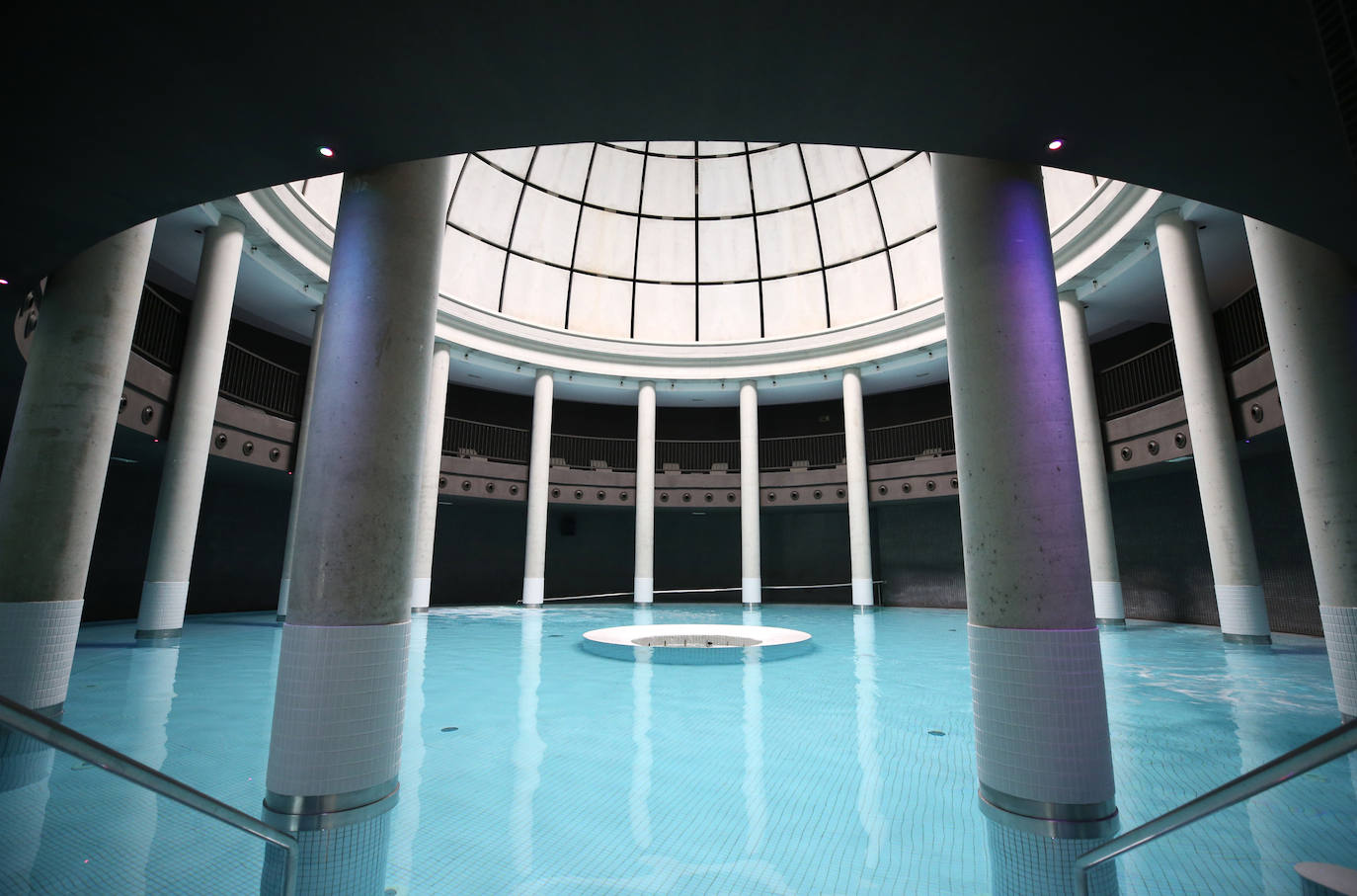 Un baño en el Balneario de las Caldas