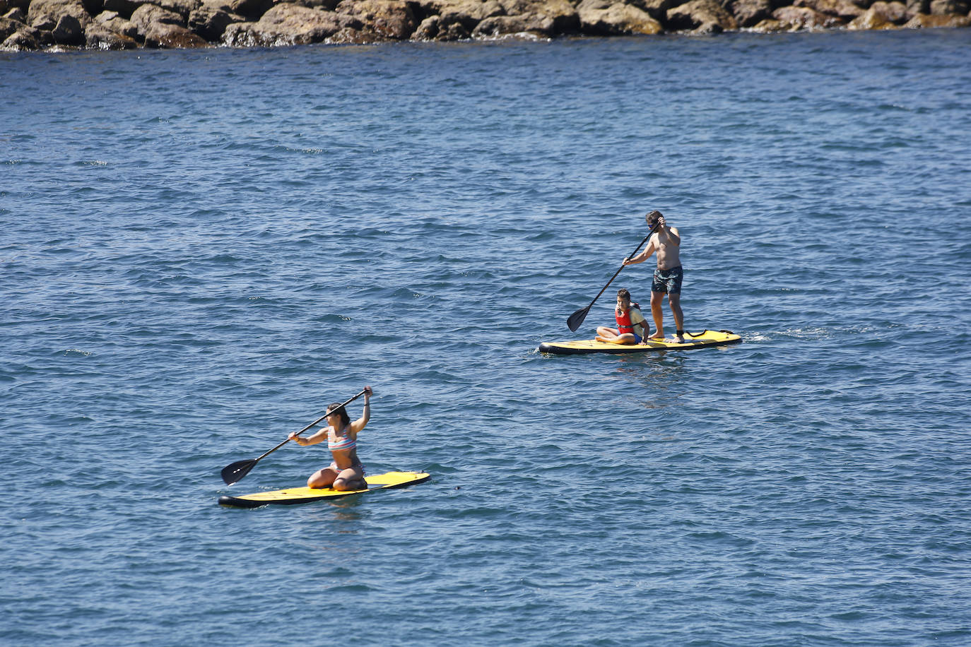 Hacer pinitos en paddle surf