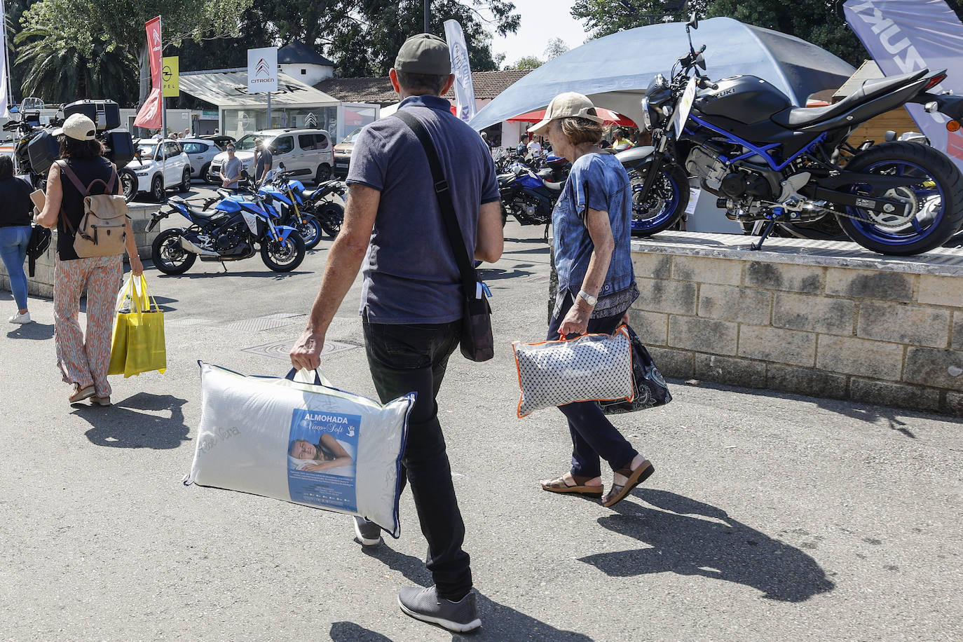 Fotos: De compras en la Feria de Muestras