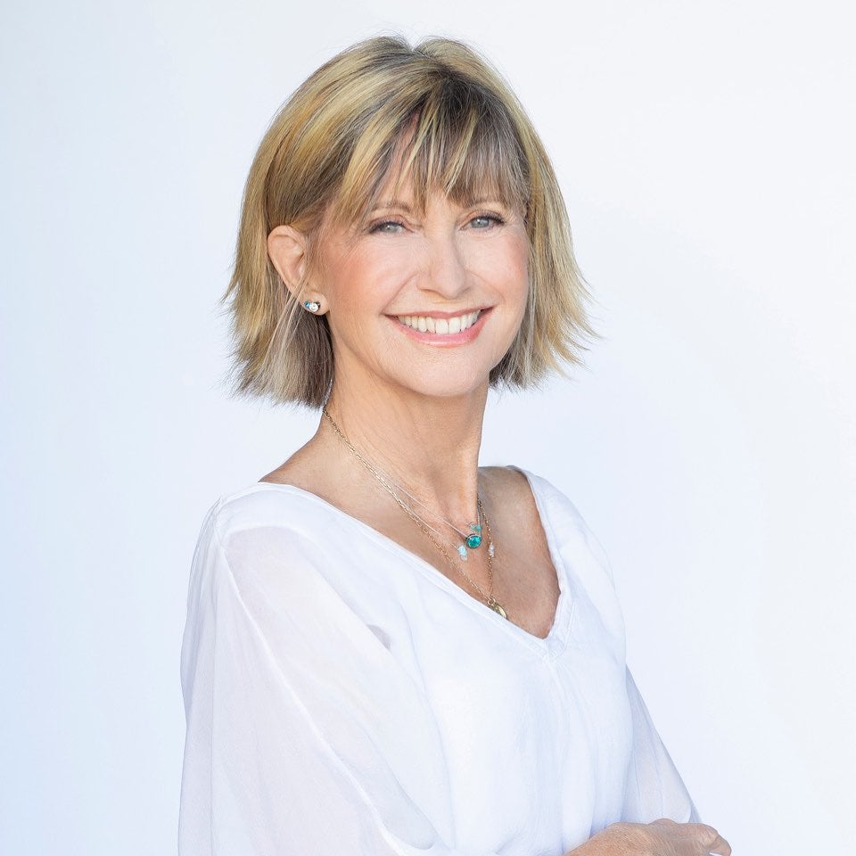 Olivia Newton-John acaba de fallecer, víctima del cáncer, a los 73 años.