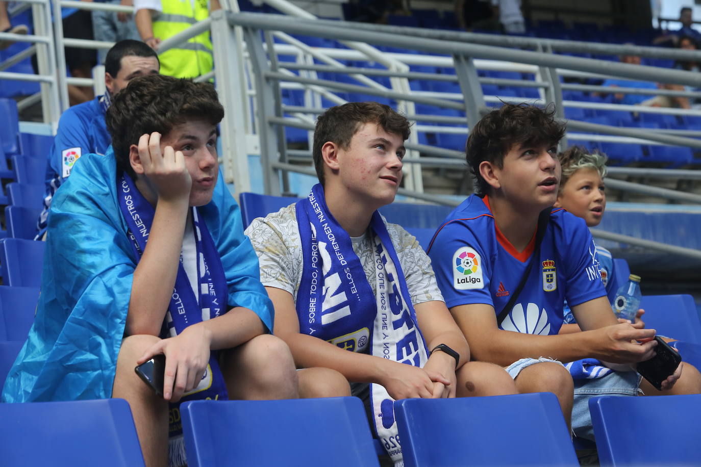 Fotos: ¿Estuviste en el Real Oviedo - Andorra? ¡Búscate en el Tartiere!