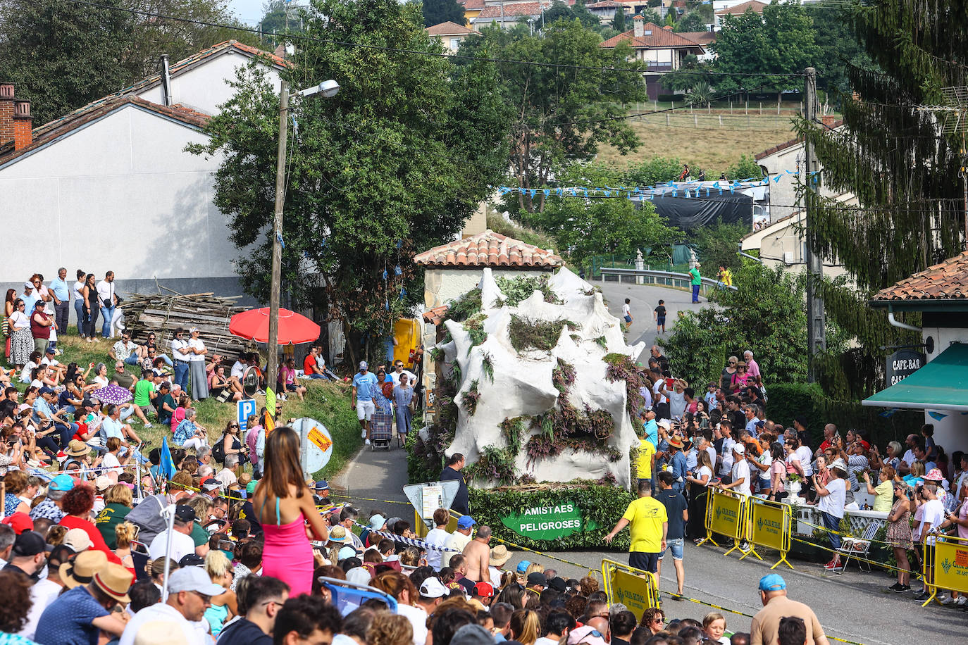 Fotos: Carrozas que sueñan con ser Pueblo Ejemplar de Asturias