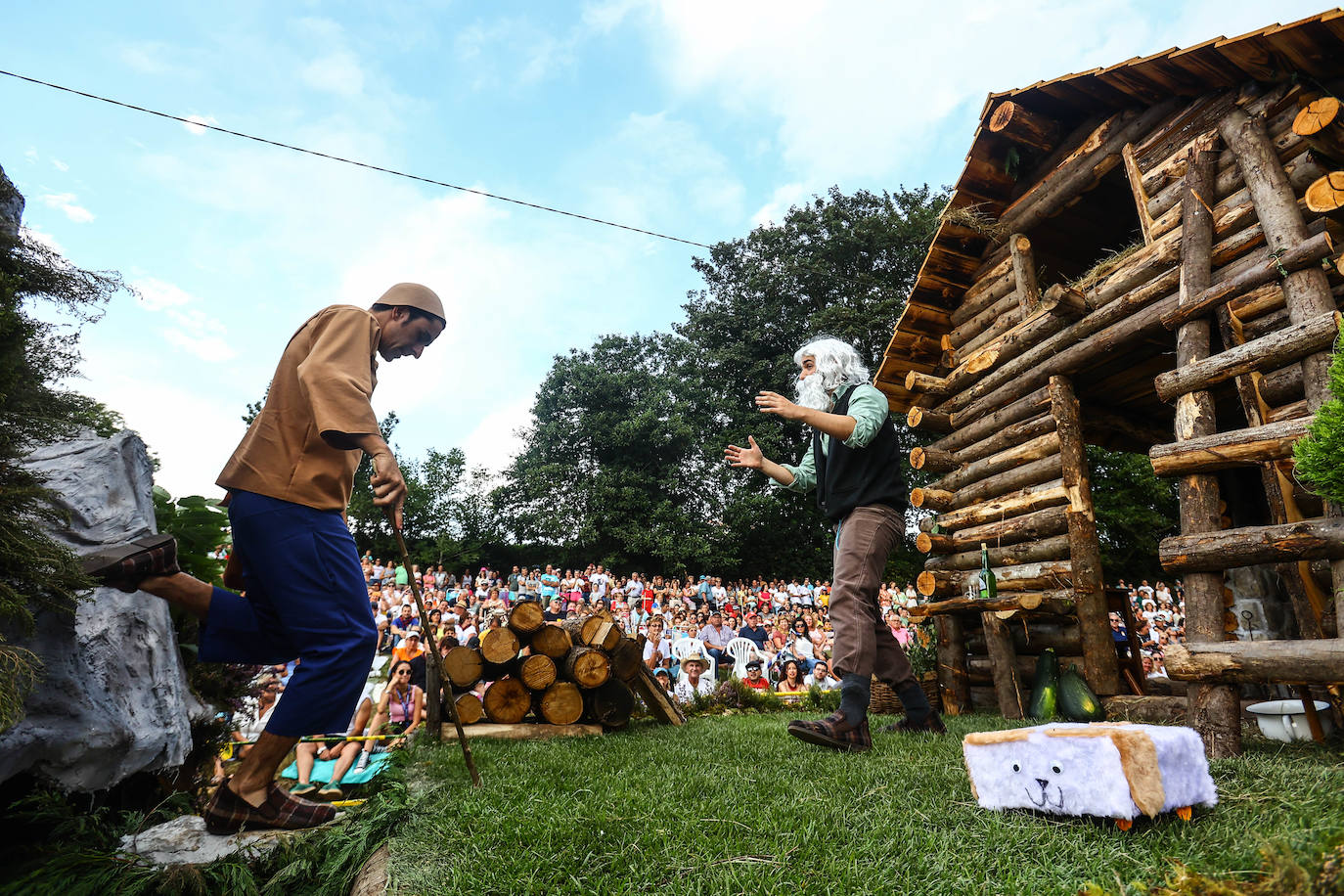 Fotos: Carrozas que sueñan con ser Pueblo Ejemplar de Asturias