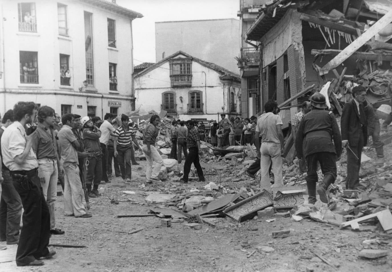 Fotos: La noche más negra de Luanco
