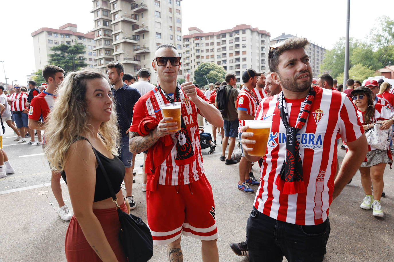 Fotos: ¿Estuviste en el Sporting - Andorra? ¡Búscate!