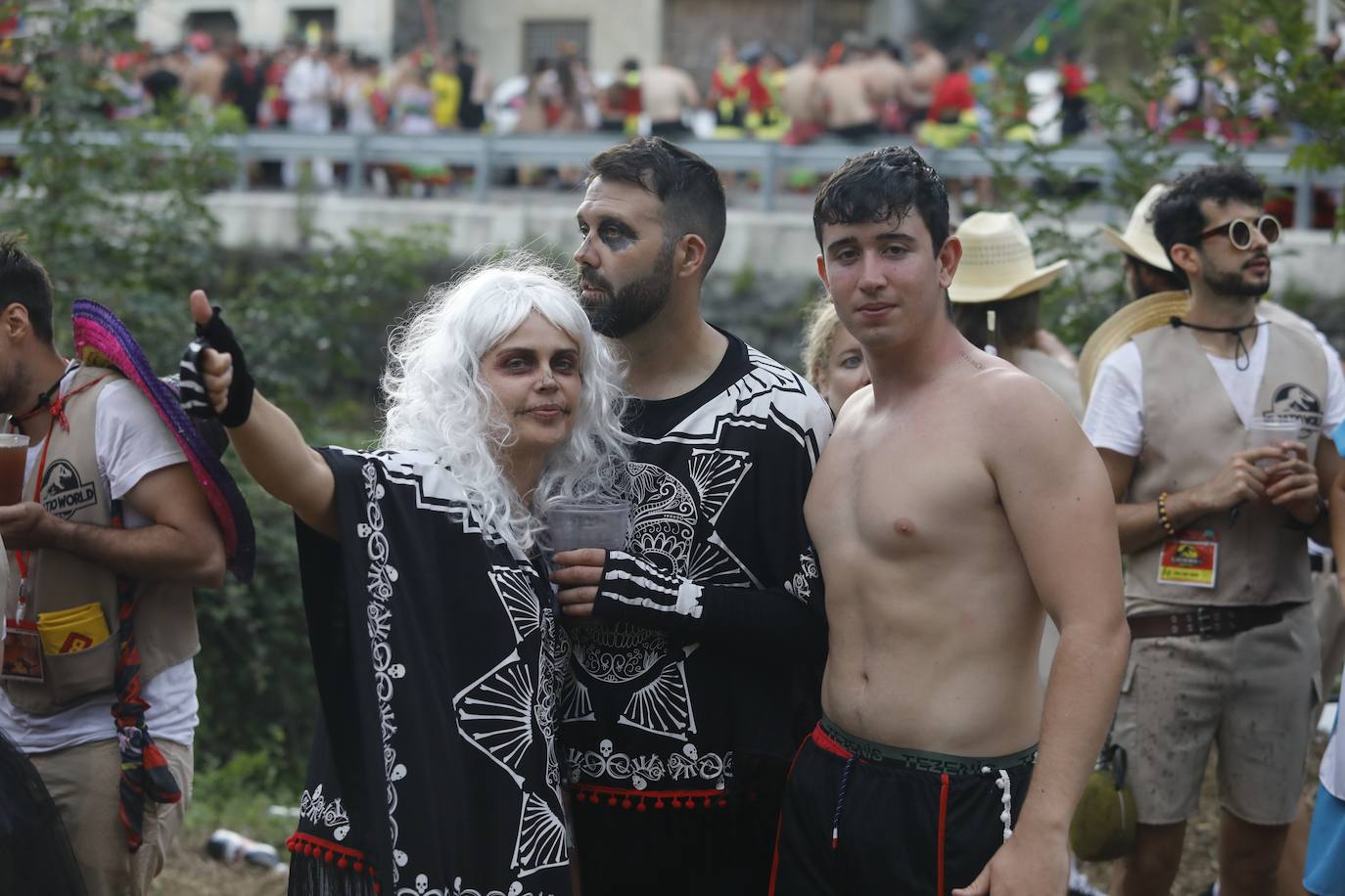 Fotos: Monumental fiesta al agua en el Descenso Folclórico del Nalón