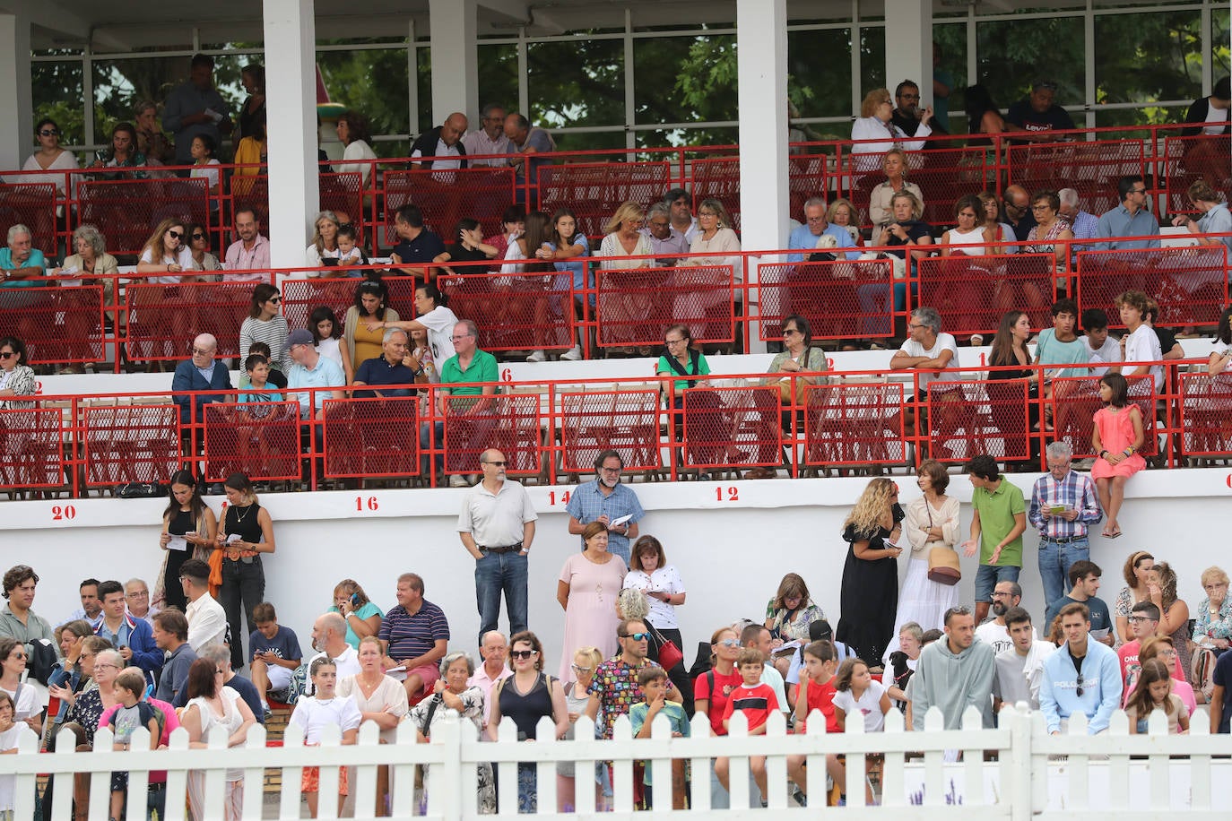 Fotos: El Hípico ya corre por las Mestas