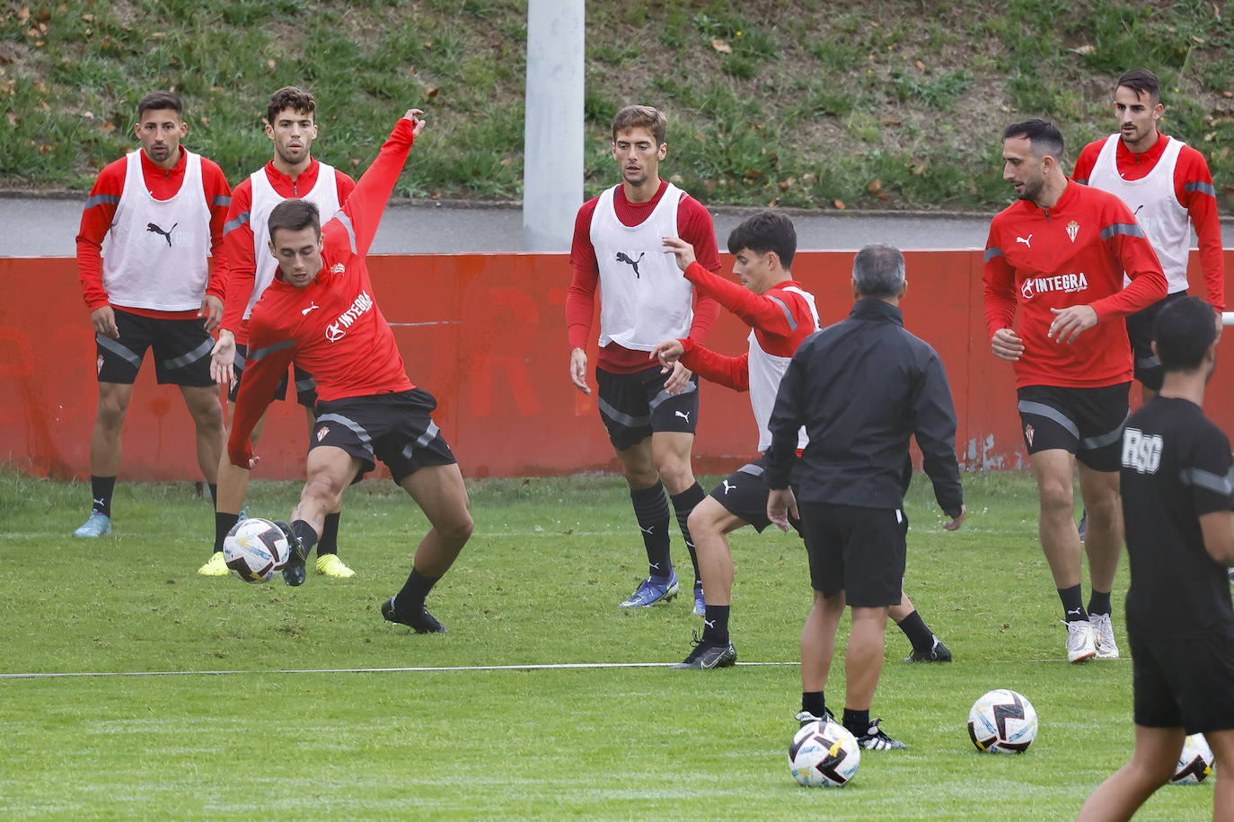 Fotos: Entrenamiento del Sporting (26-8-2022)