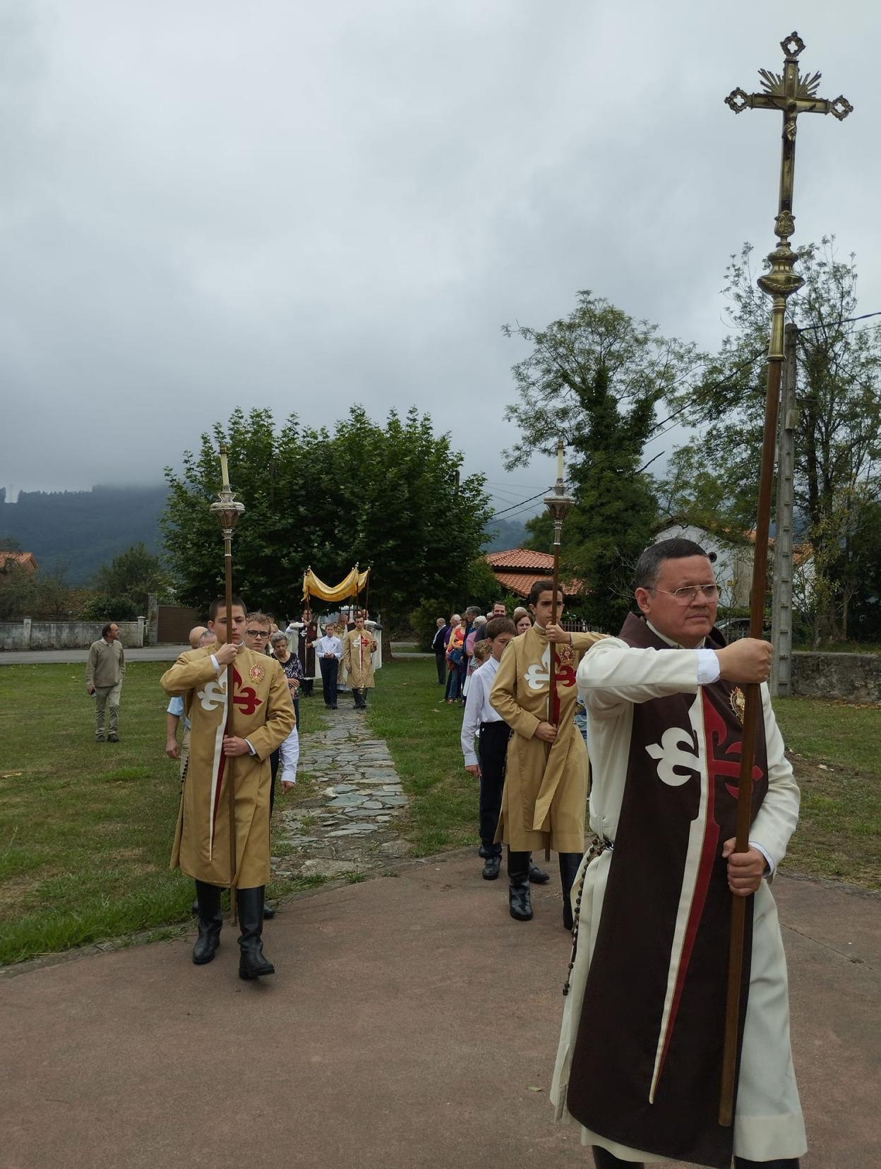 Candamo honra a San Bartolomé