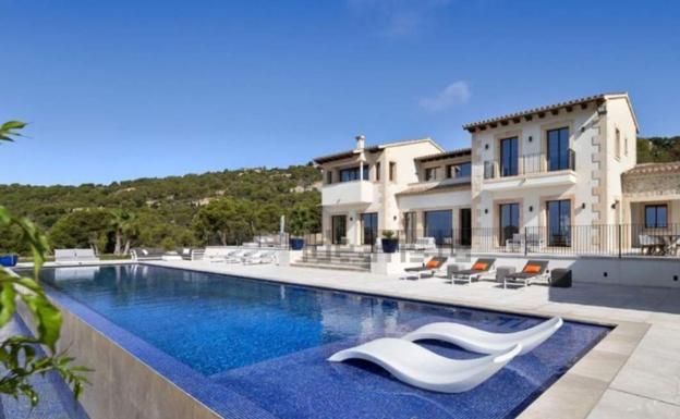 Villa de nueva construcción en Port d'Andratx, Mallorca.