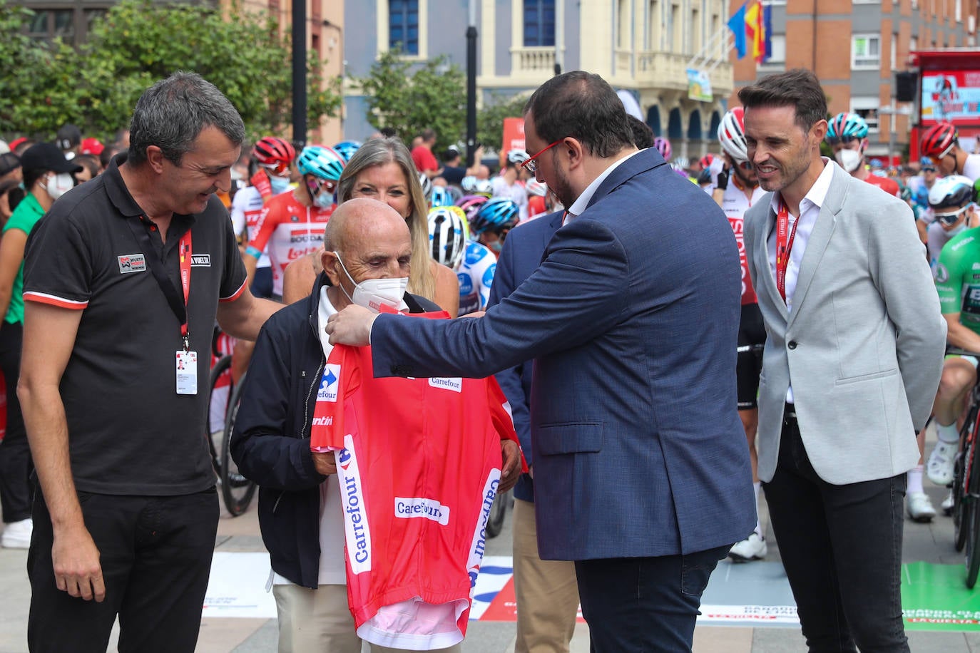 Fotos: La Vuelta a España recorre Asturias