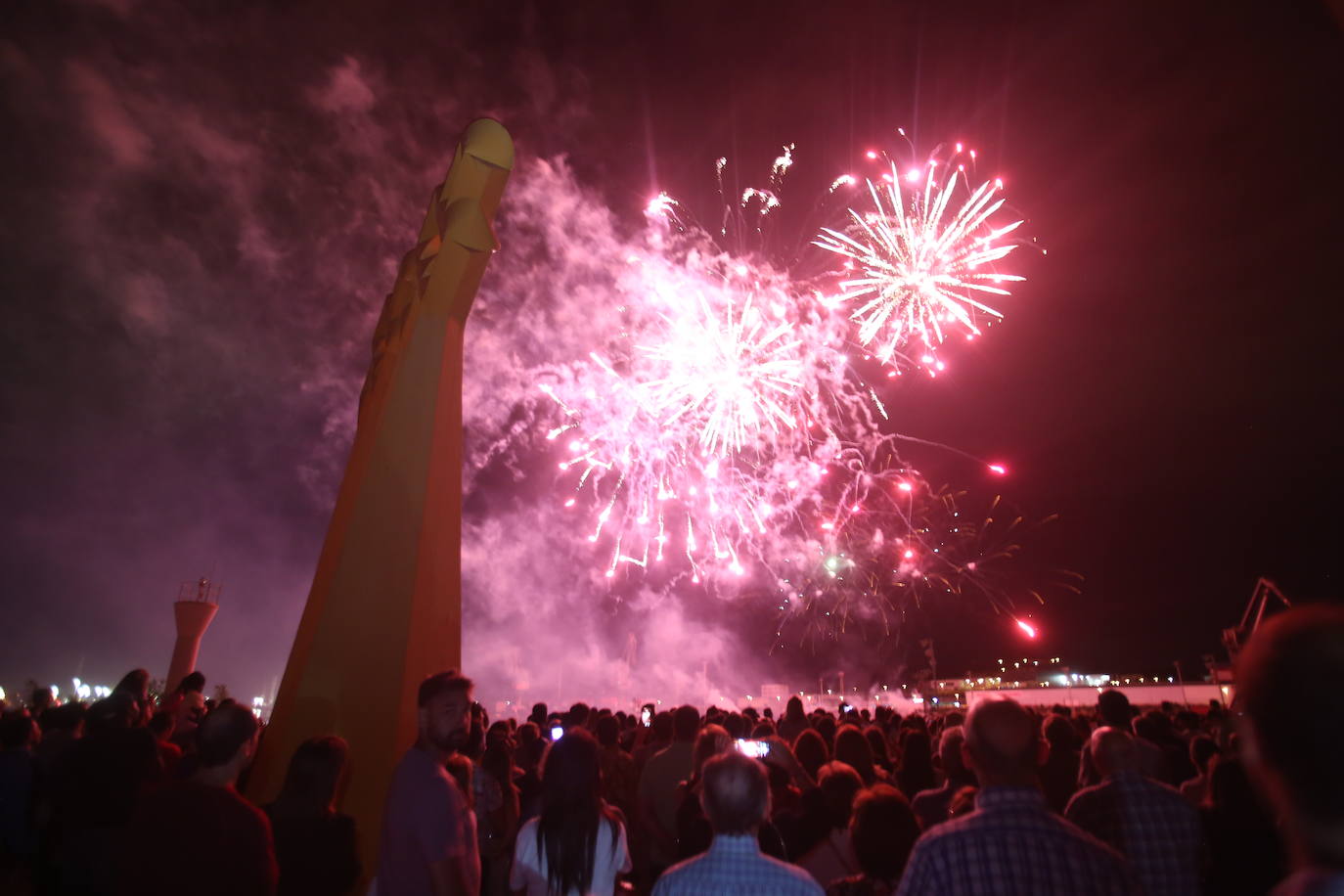Fotos: 350 kilos de pólvora para San Agustín