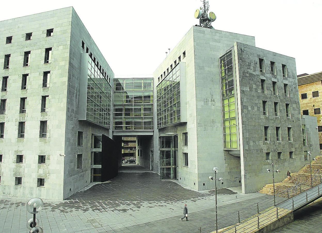 El Palacio de Justicia de Llamaquique, una de las principales sedes de la judicatura asturiana. 