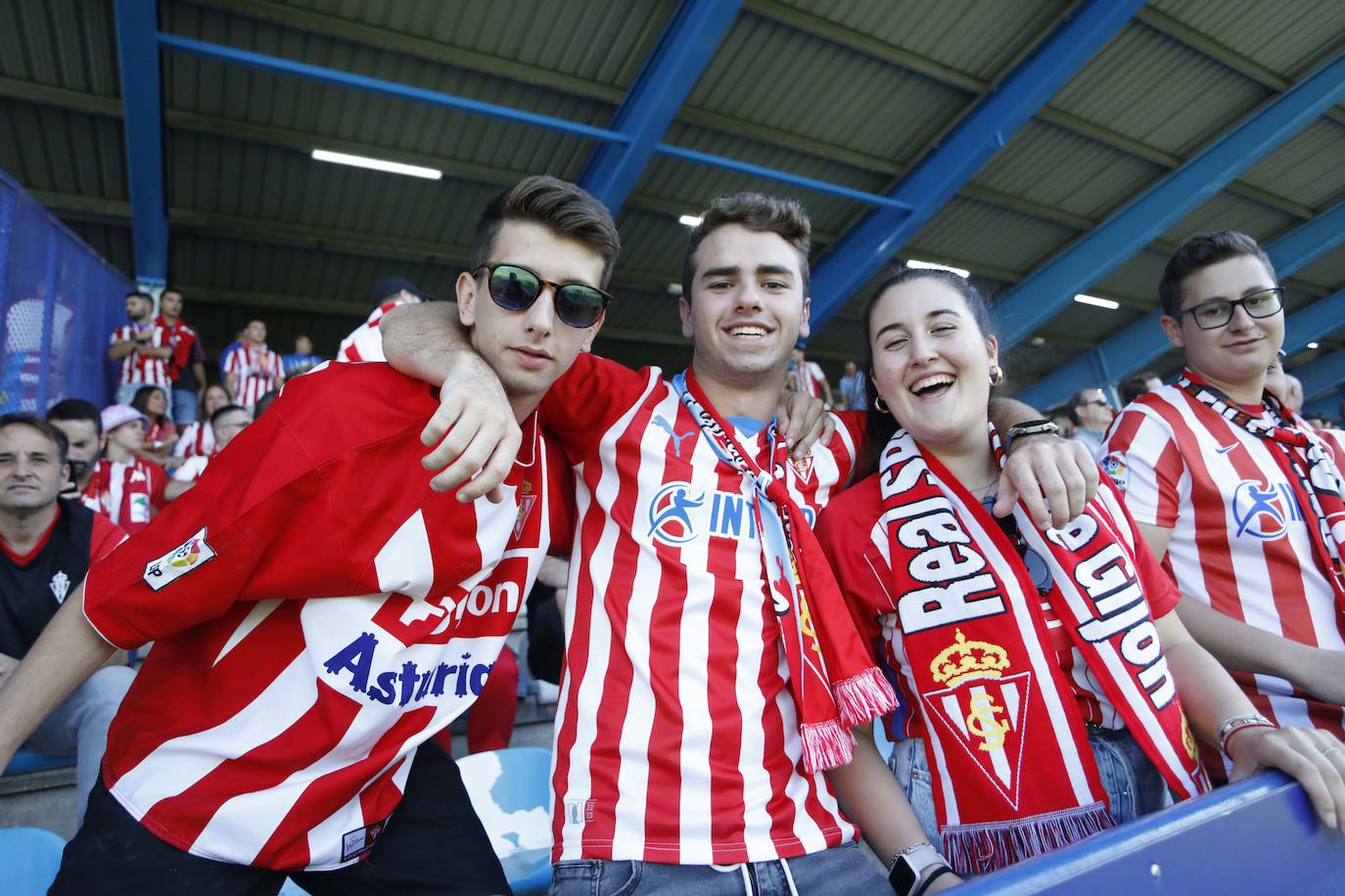 Fotos: ¿Estuviste en la Ponferradina - Sporting? ¡Búscate!