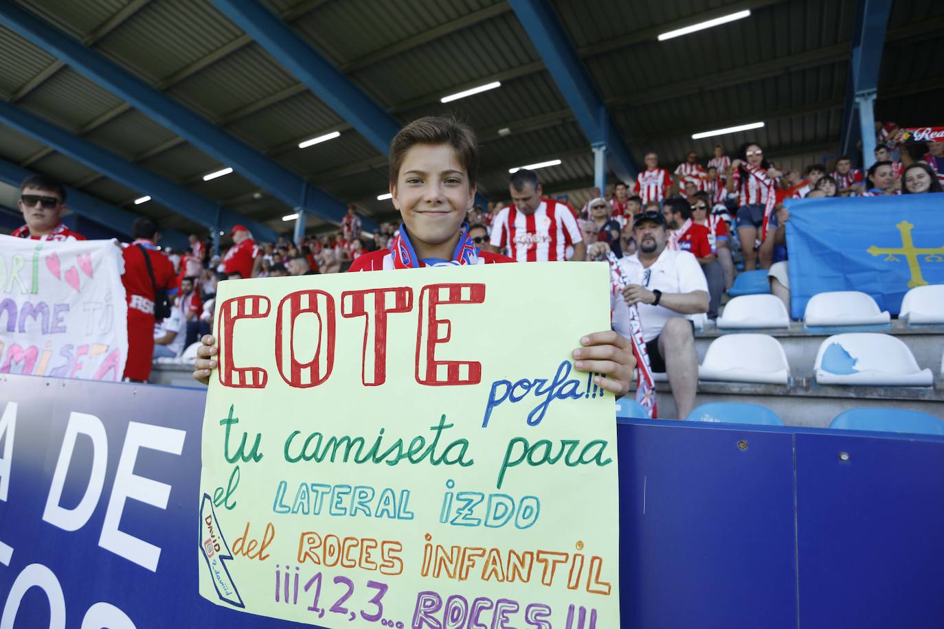 Fotos: ¿Estuviste en la Ponferradina - Sporting? ¡Búscate!