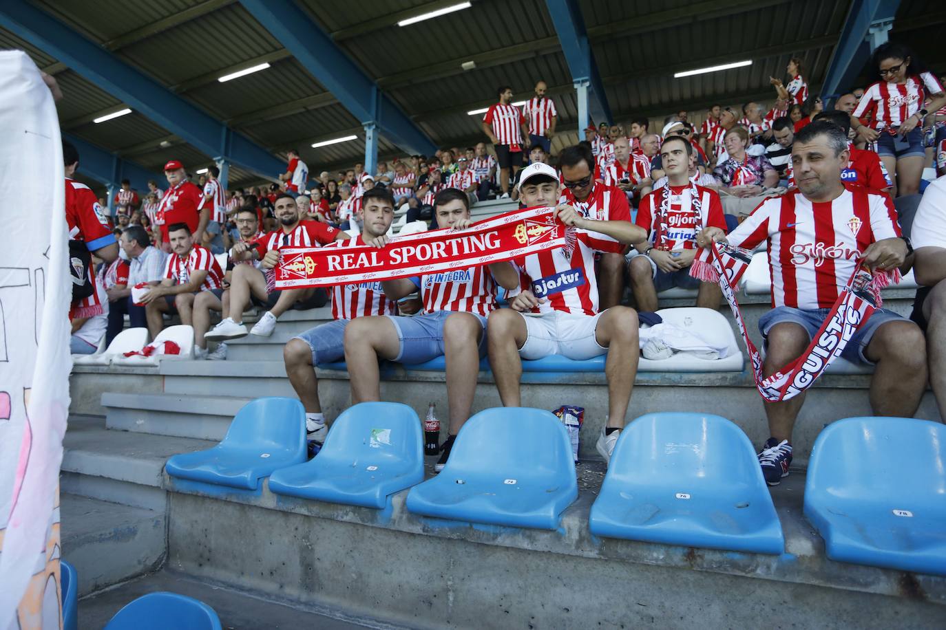 Fotos: ¿Estuviste en la Ponferradina - Sporting? ¡Búscate!