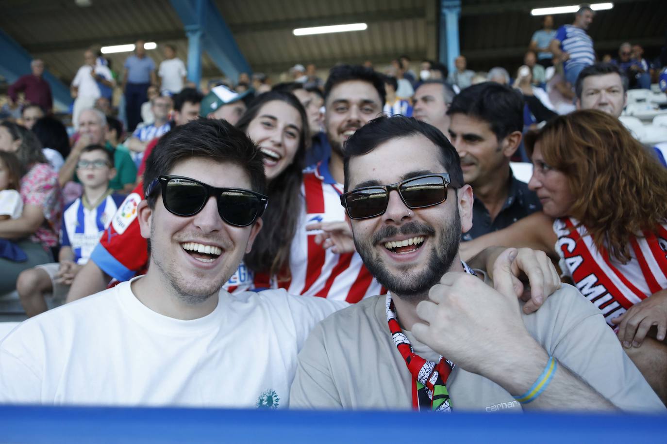 Fotos: ¿Estuviste en la Ponferradina - Sporting? ¡Búscate!