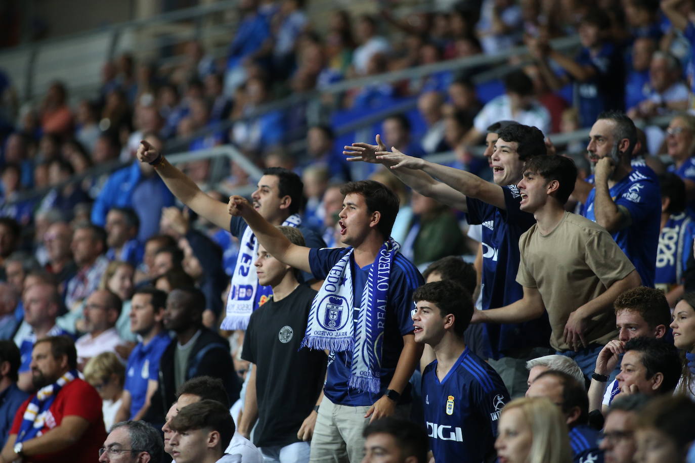 Fotos: ¿Estuviste en el Oviedo - Levante? ¡Búscate!