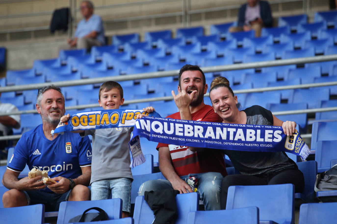 Fotos: ¿Estuviste en el Oviedo - Levante? ¡Búscate!