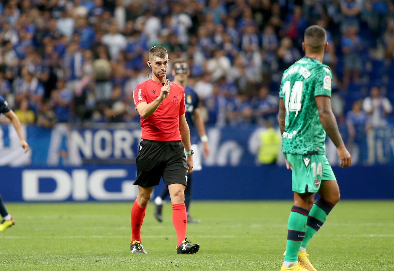Fotos: Las mejores jugadas del Oviedo - Levante