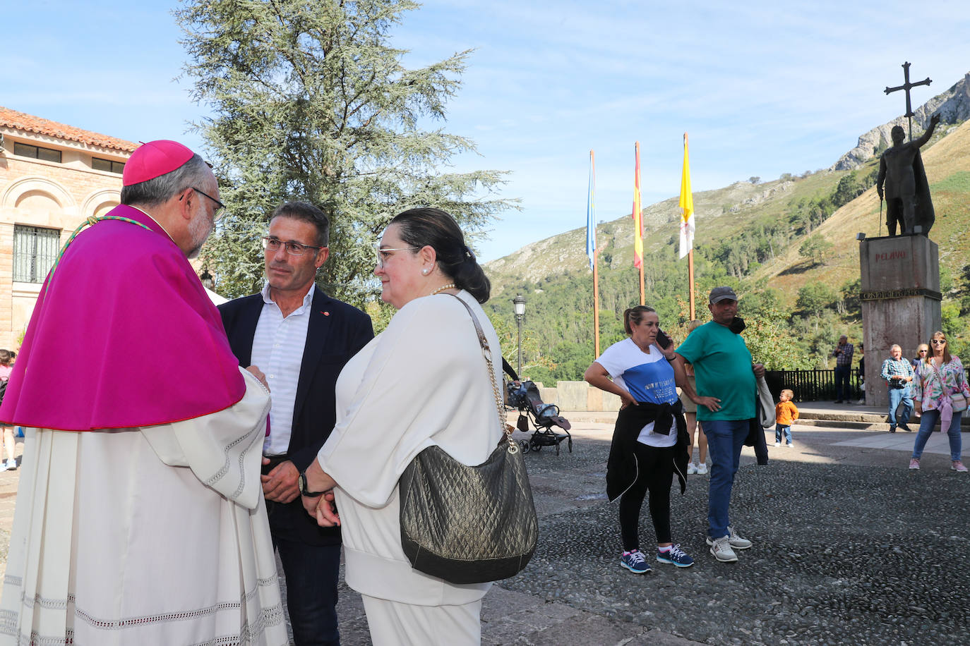 Fotos: Tradición en un reivindicativo Día de Asturias en Covadonga