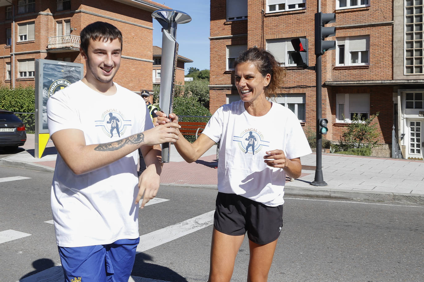 Fotos: Avilés salda su deuda con Dacal, «gran leyenda del deporte»