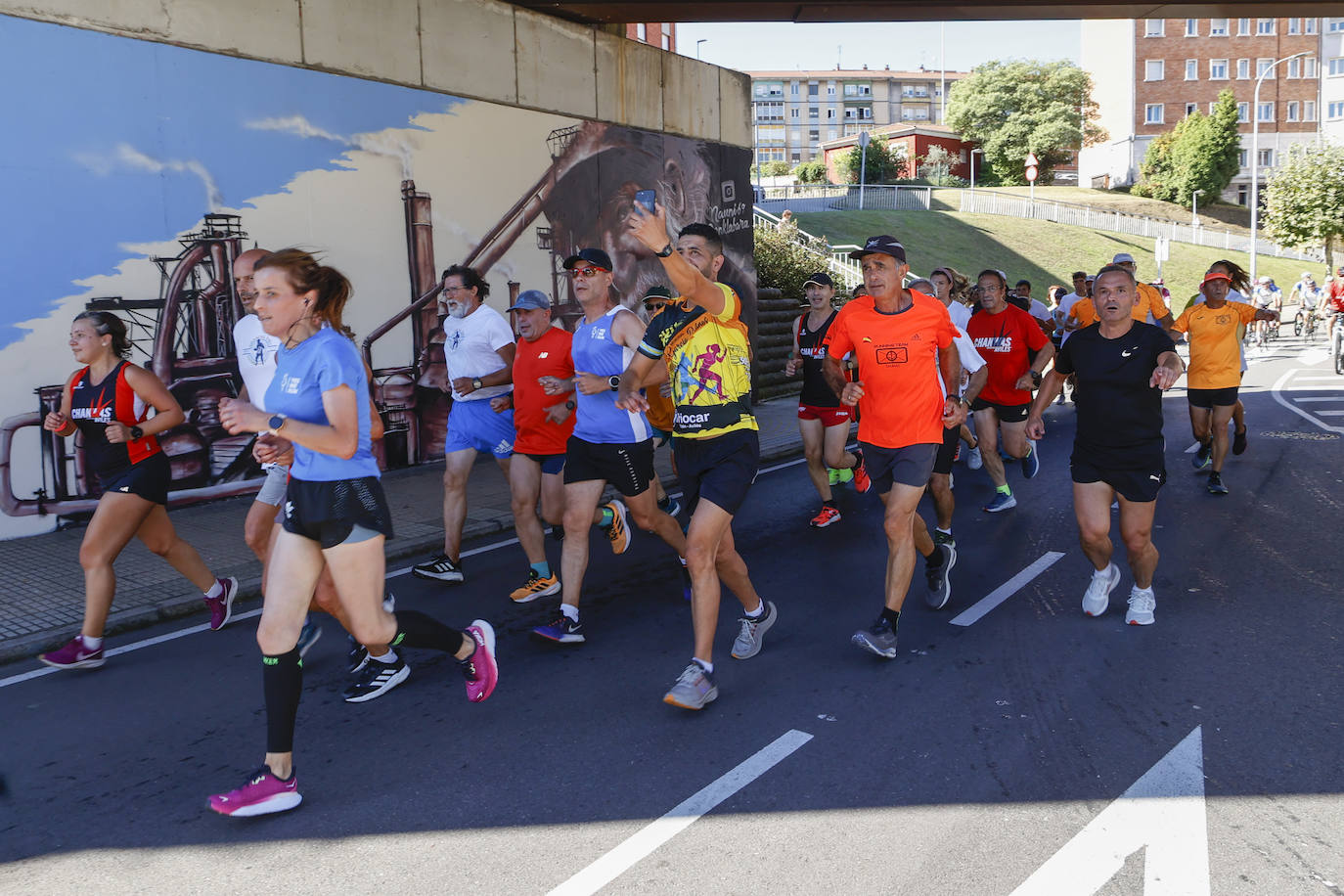 Fotos: Avilés salda su deuda con Dacal, «gran leyenda del deporte»