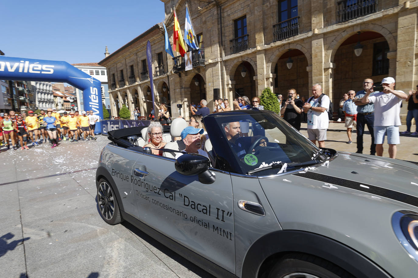 Fotos: Avilés salda su deuda con Dacal, «gran leyenda del deporte»