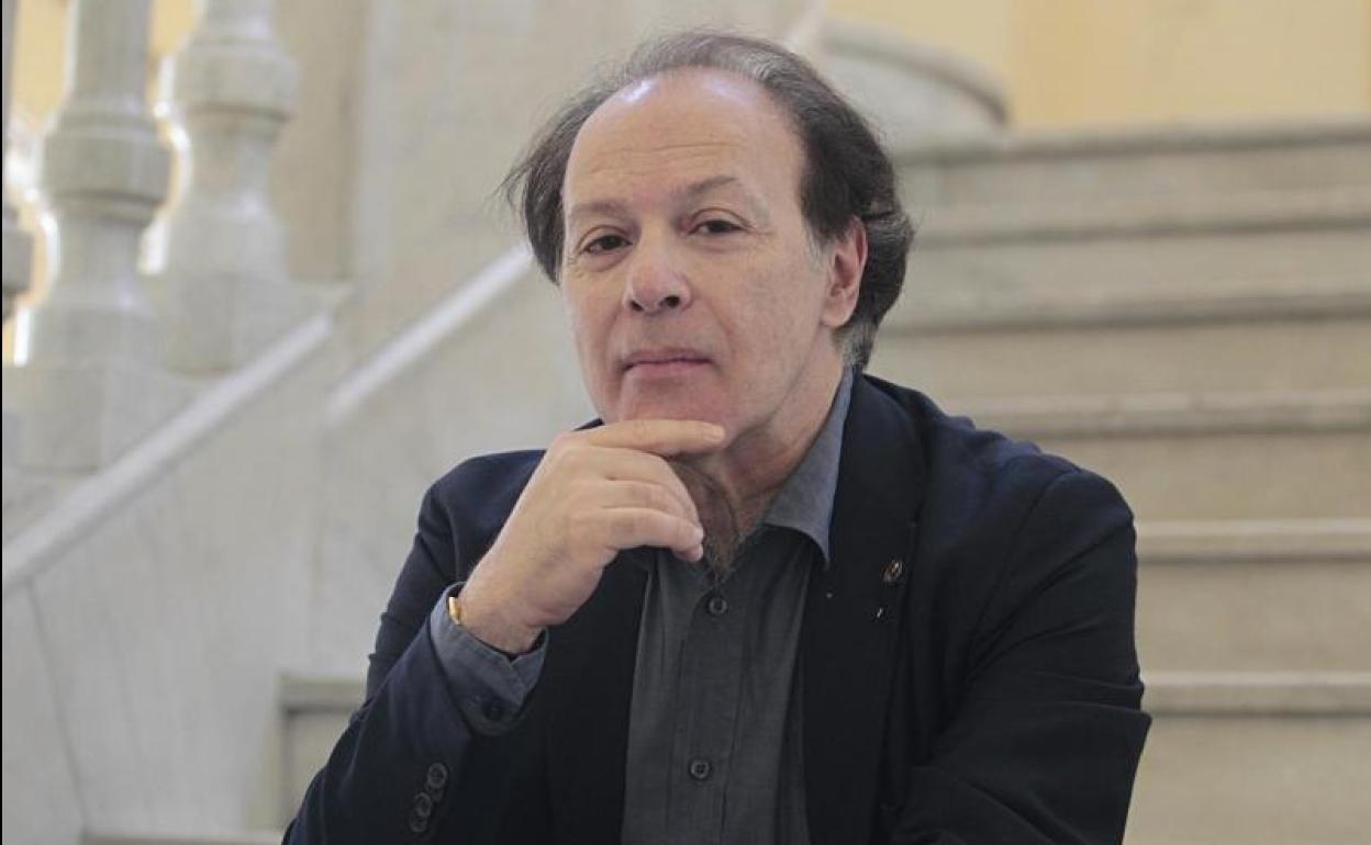 Javier Marías.