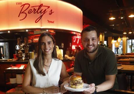 Lucía Álvarez y Alberto garcía / 'Berty's' (Gijón)