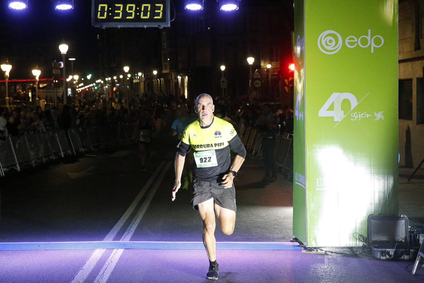 Fotos: ¿Estuviste en la EdP Carrera Nocturna Gijon 10K? ¡Búscate!