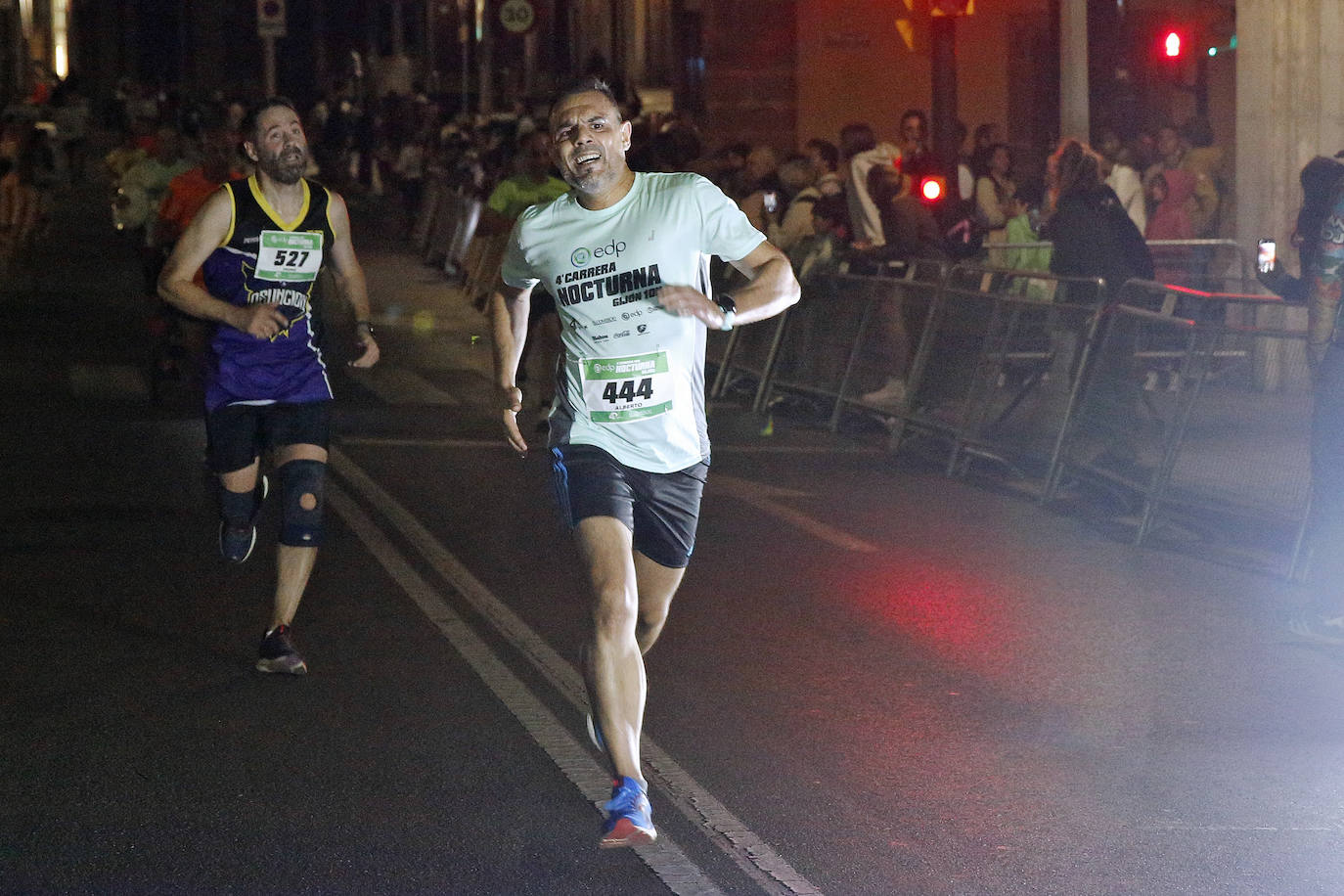 Fotos: ¿Estuviste en la EdP Carrera Nocturna Gijon 10K? ¡Búscate!