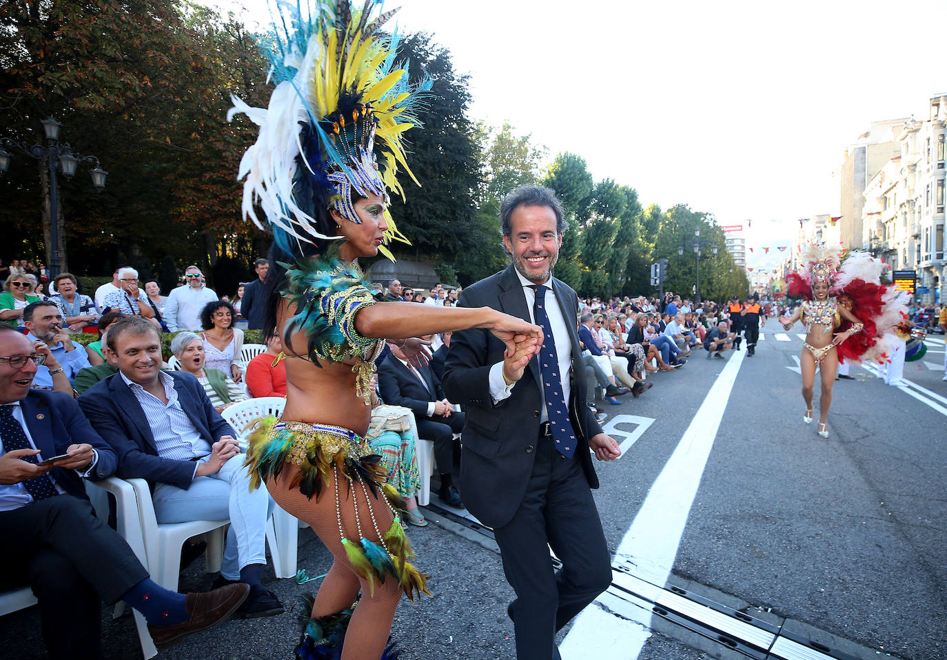 Fotos: Todas las imágenes del desfile del Día de América en Oviedo