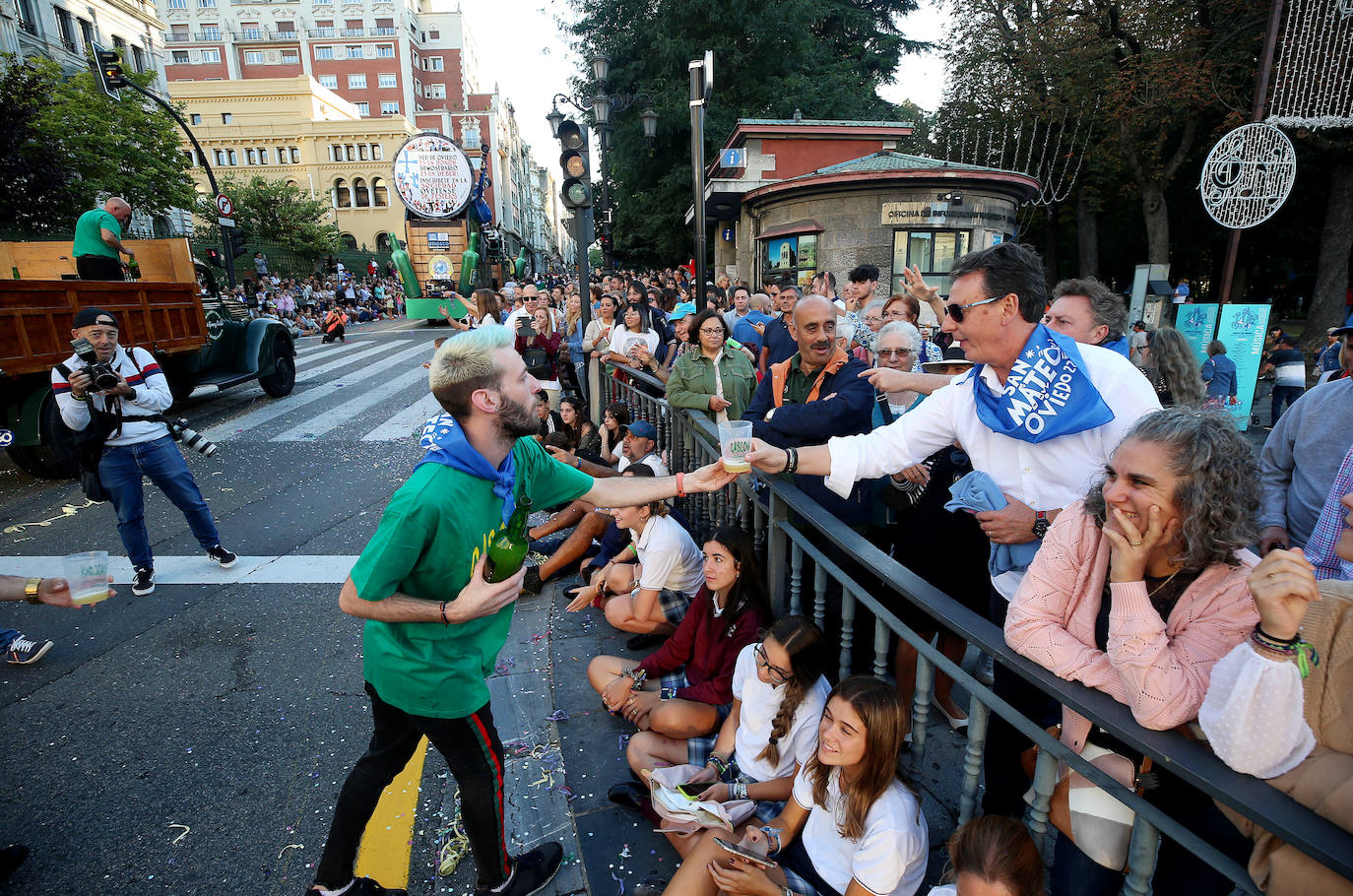 Fotos: Todas las imágenes del desfile del Día de América en Oviedo