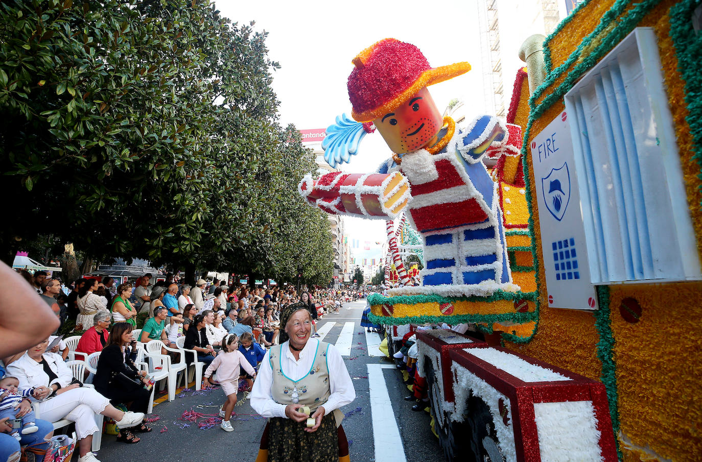 Fotos: Todas las imágenes del desfile del Día de América en Oviedo