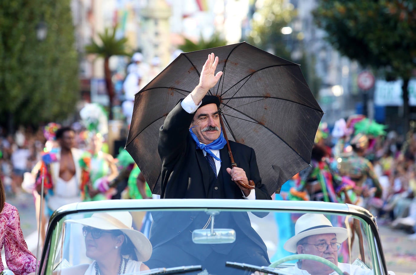 Fotos: Todas las imágenes del desfile del Día de América en Oviedo