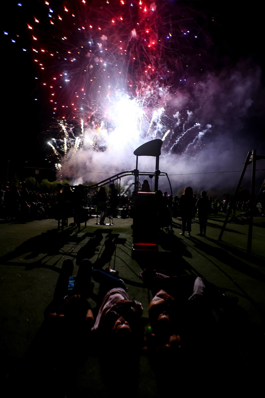 Fotos: Fuegos para una multitud en San Mateo
