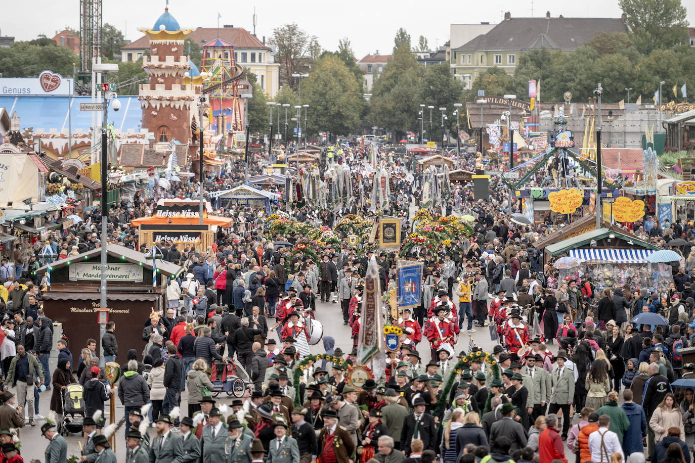 Fotos: Tradición alemana a golpe de cerveza