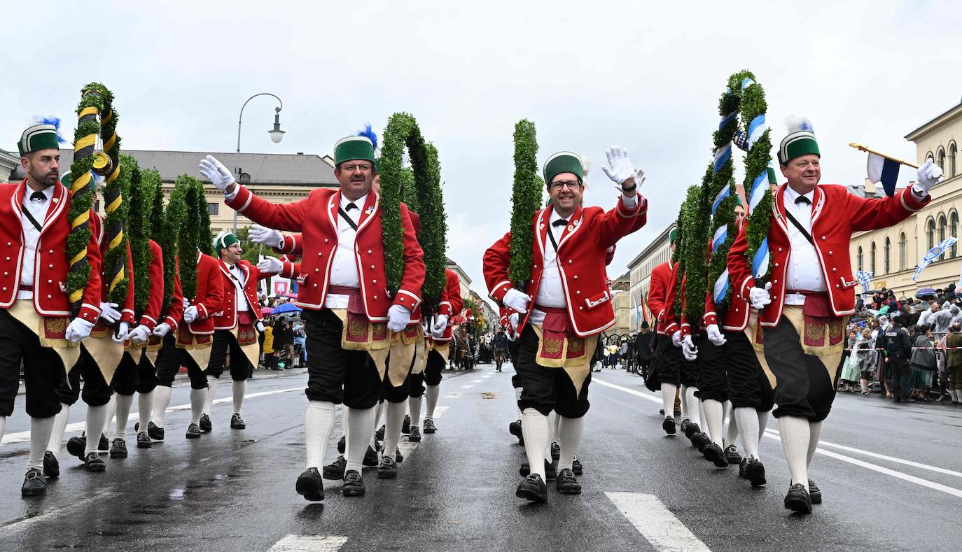 Fotos: Tradición alemana a golpe de cerveza