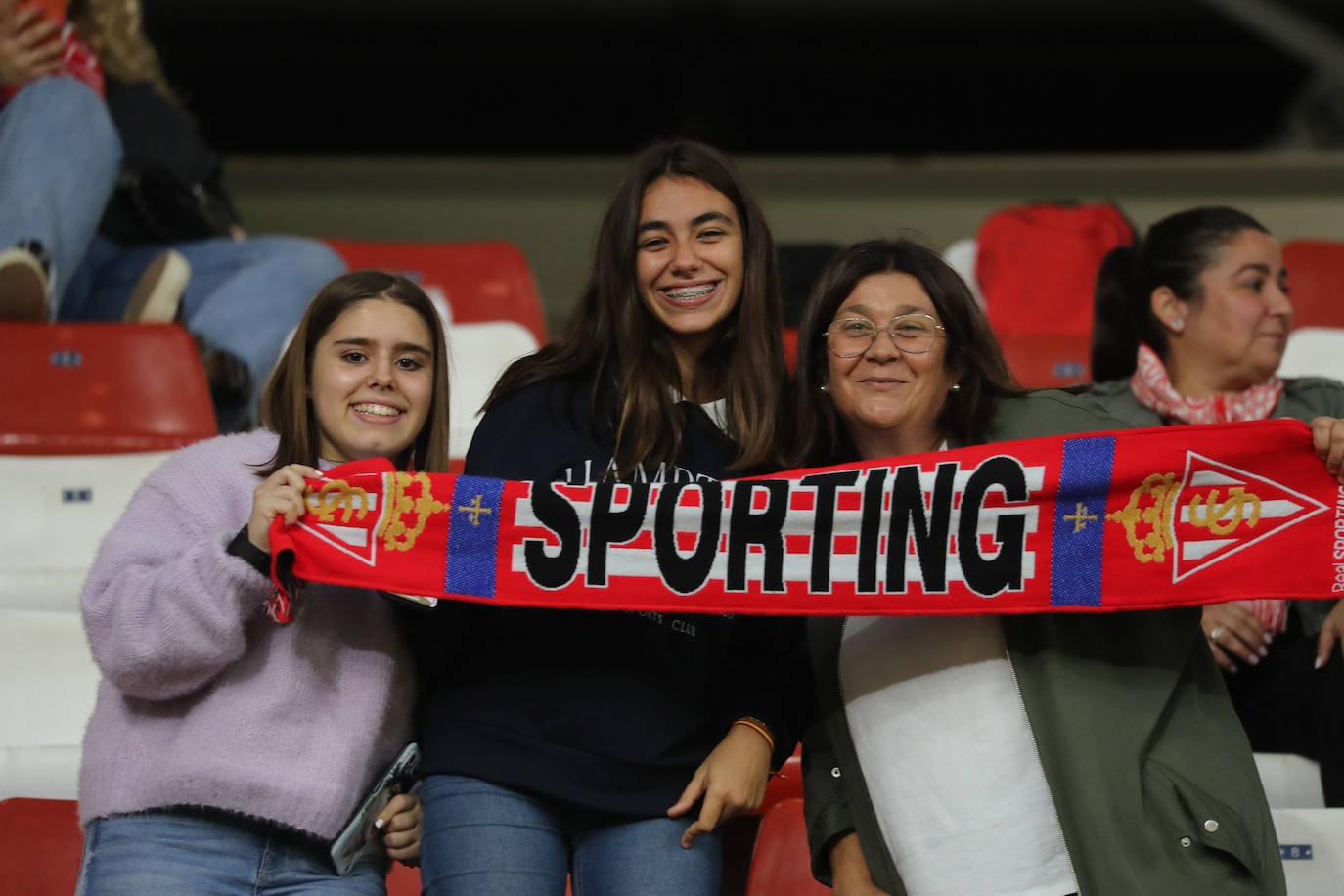 Fotos: ¿Estuviste en el Sporting - Ibiza? ¡Búscate!