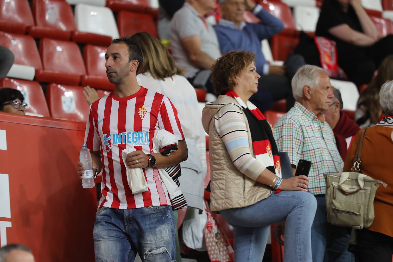 Fotos: ¿Estuviste en el Sporting - Ibiza? ¡Búscate!