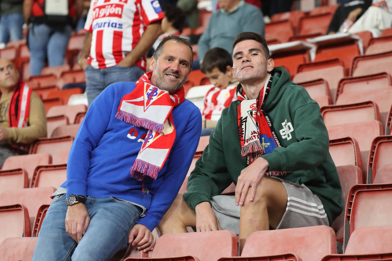 Fotos: ¿Estuviste en el Sporting - Ibiza? ¡Búscate!