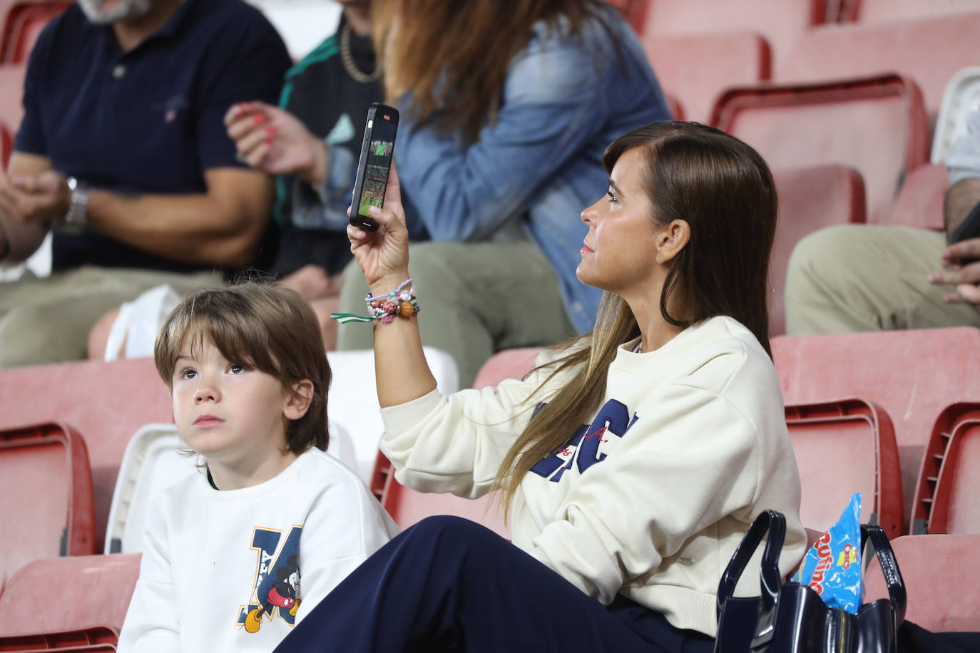 Fotos: ¿Estuviste en el Sporting - Ibiza? ¡Búscate!