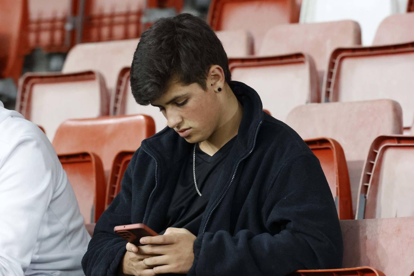 Fotos: ¿Estuviste en el Sporting - Ibiza? ¡Búscate!