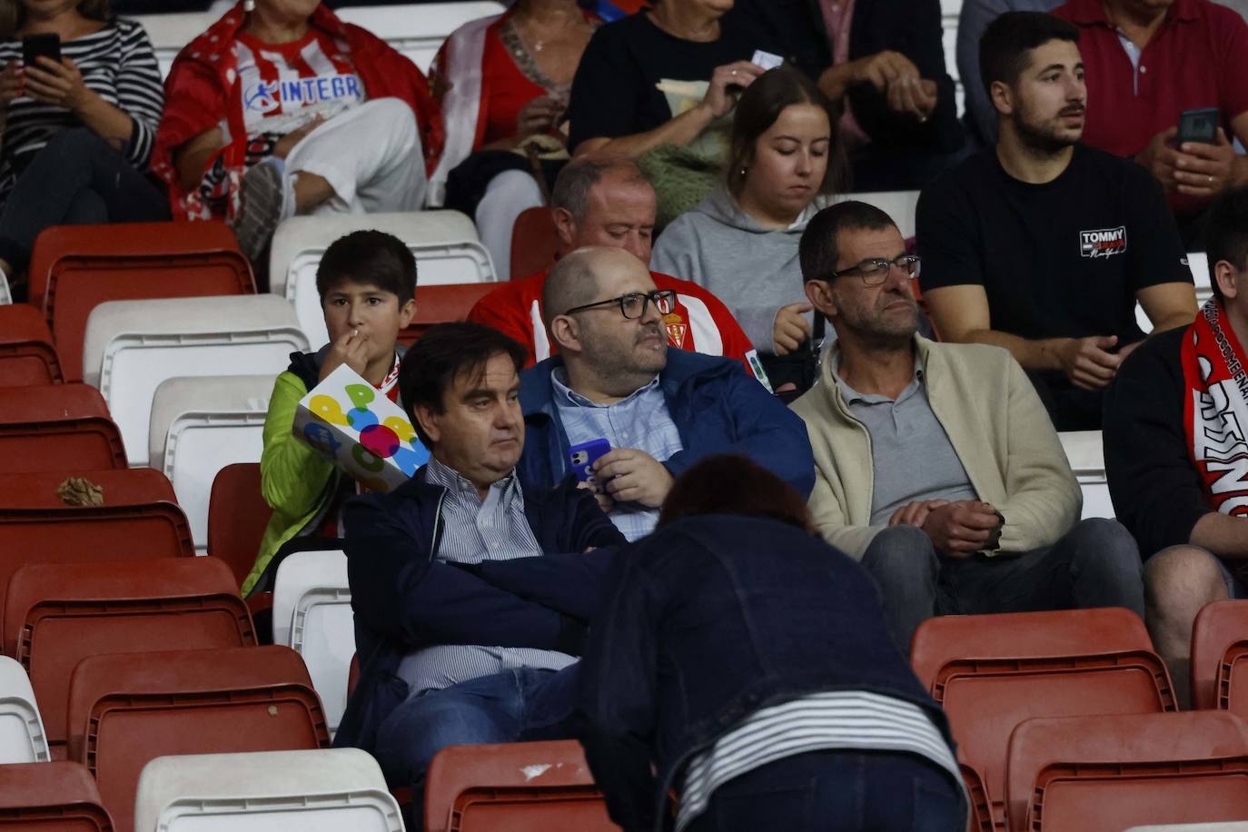 Fotos: ¿Estuviste en el Sporting - Ibiza? ¡Búscate!