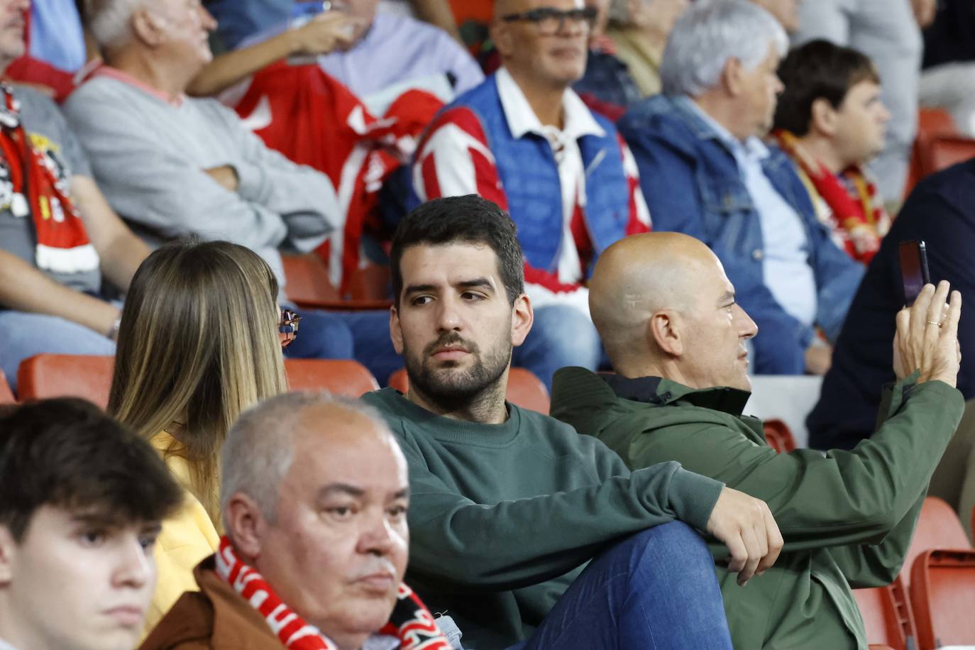 Fotos: ¿Estuviste en el Sporting - Ibiza? ¡Búscate!